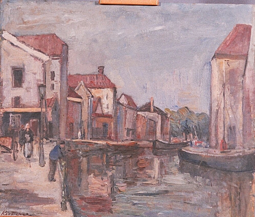 August Kutterer - Kanal mit Booten durch kleine Straße mit Häusern und Passanten, Holland