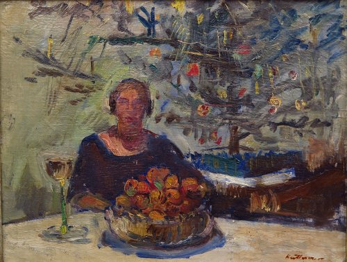 August Kutterer - junge Frau an einem Tisch mit Schale und Glas sitzend, Weihnachtsbaum im Hintergrund